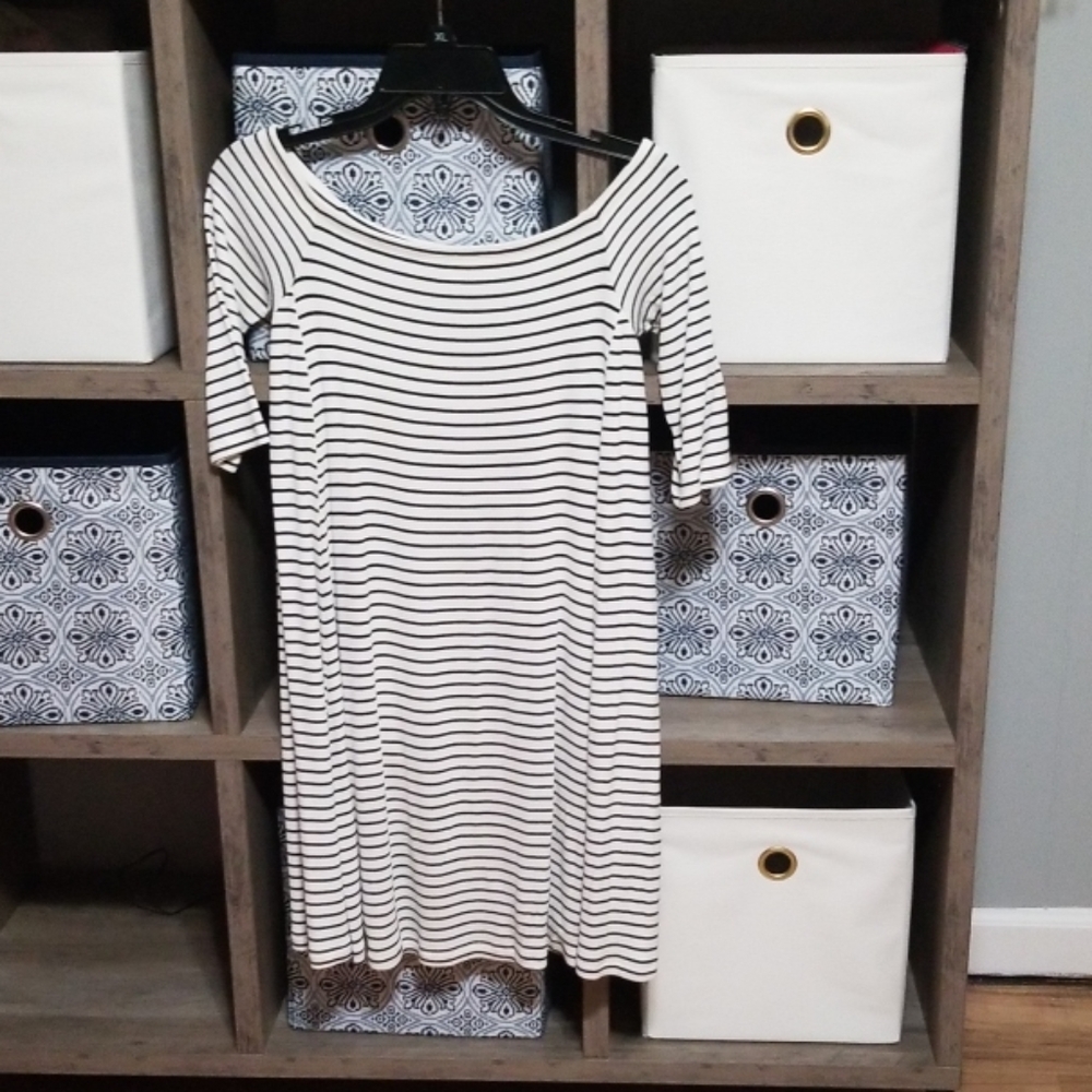 Super cute! Off the shoulder striped dress